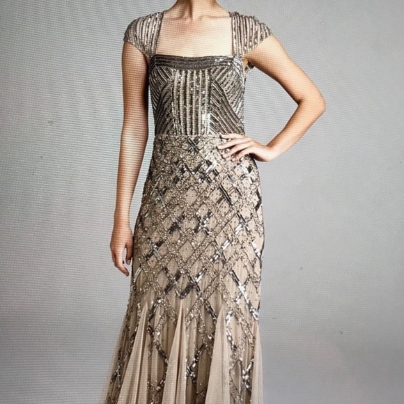 Adrianna Papell cap Sleeves beaded long gown - Picture 12 of 12